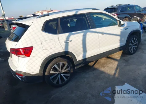 2022 Volkswagen Taos 1.5T Se из США, поврежденный, VIN 3VVRX7B27NM009312